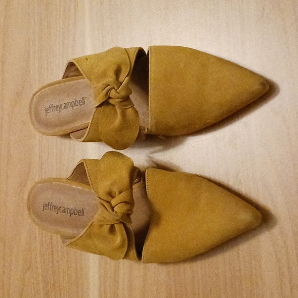 Jeffrey Campbell "Charlin" Mustard Yellow Suede Bow Mule in Size 6M - Picture 2 of 11